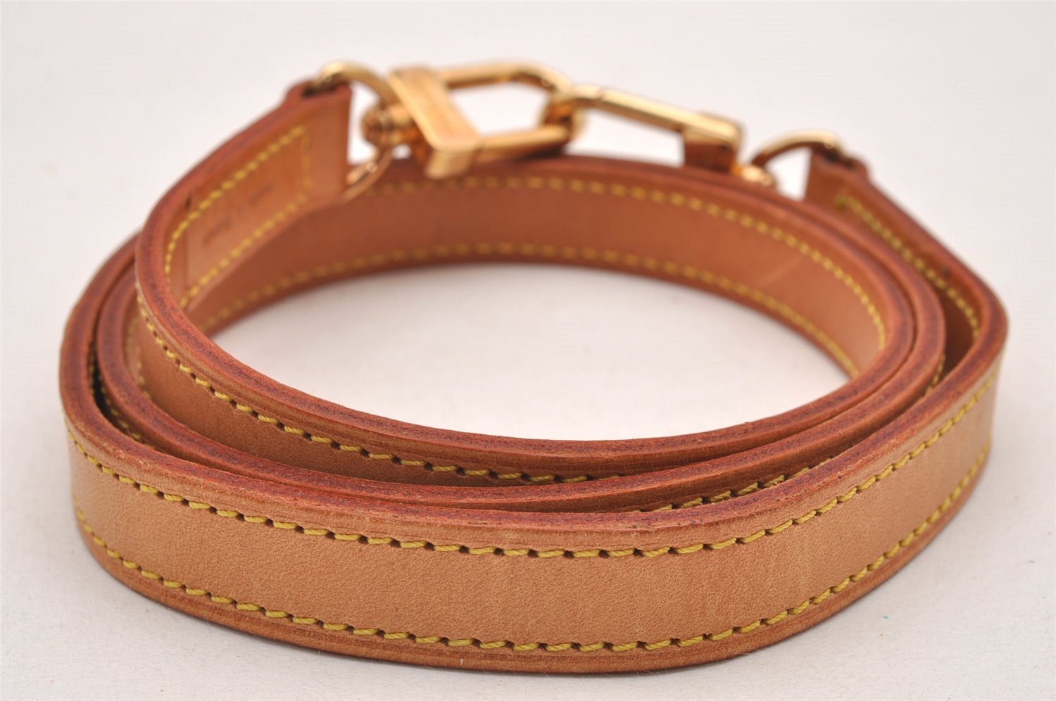 Authentic Louis Vuitton Leather Shoulder Strap Beige 39.6