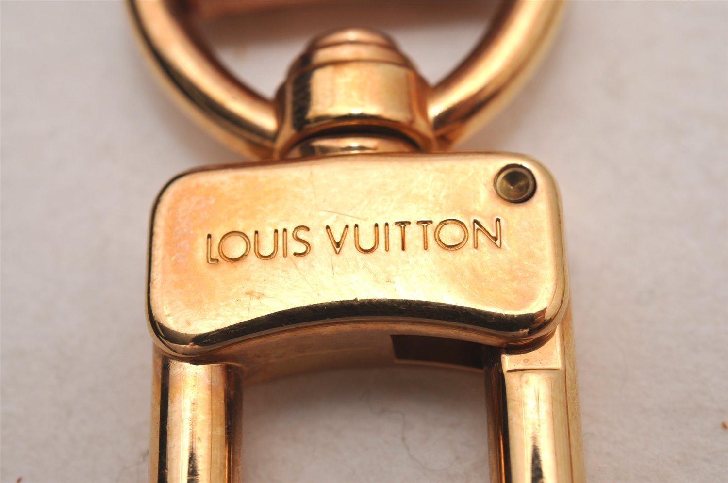 Authentic Louis Vuitton Leather Shoulder Strap Beige 39.6