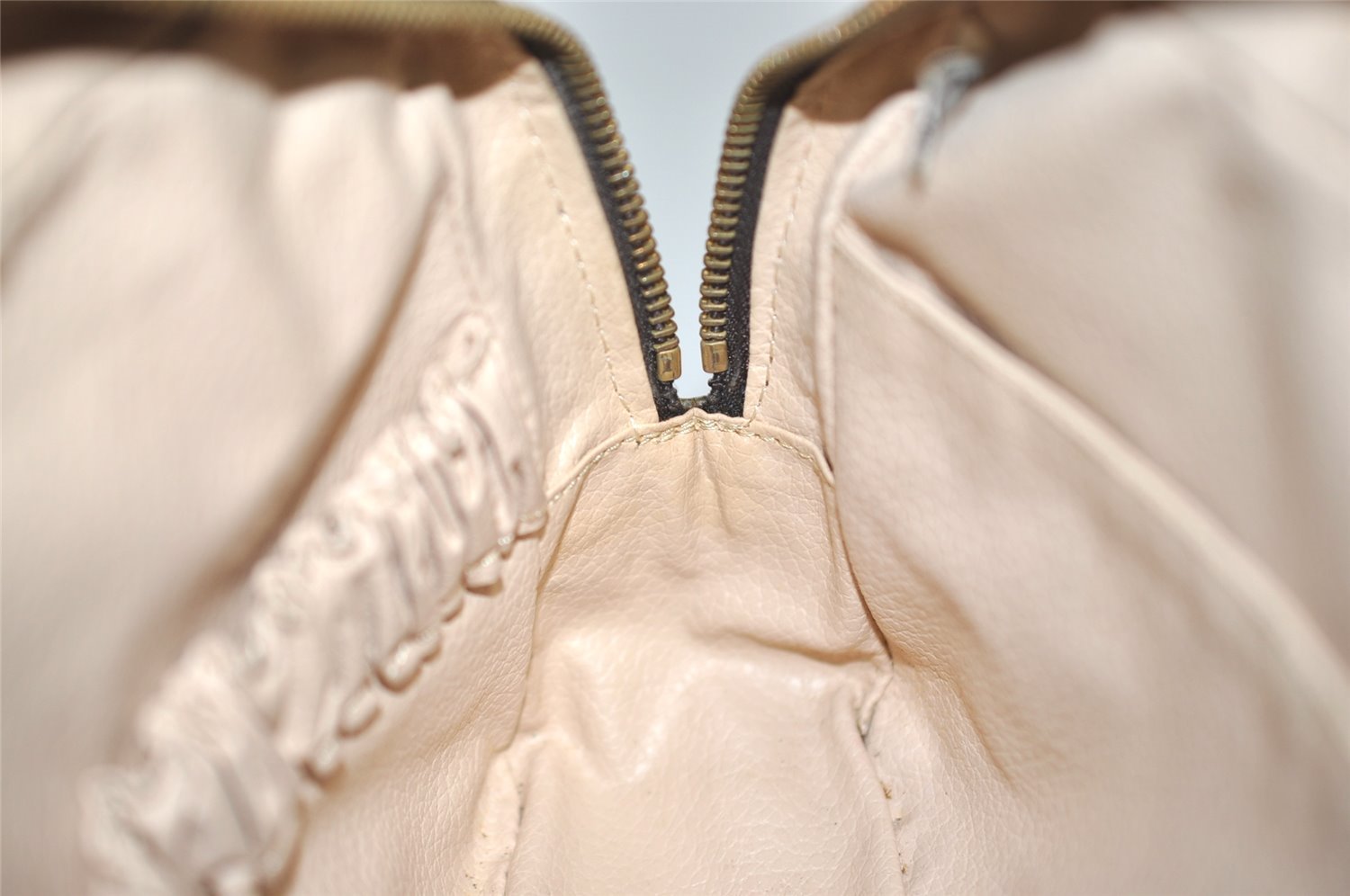 Auth Louis Vuitton Monogram Trousse Toilette 23 Clutch Hand Bag M47524 LV 1468I