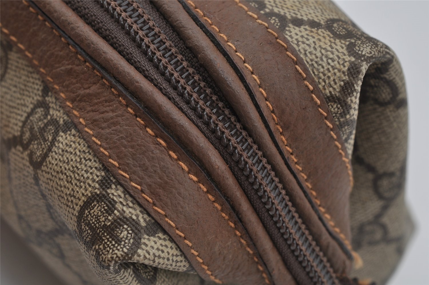 Authentic GUCCI Vintage Clutch Hand Bag Purse GG PVC Leather Brown 1469J