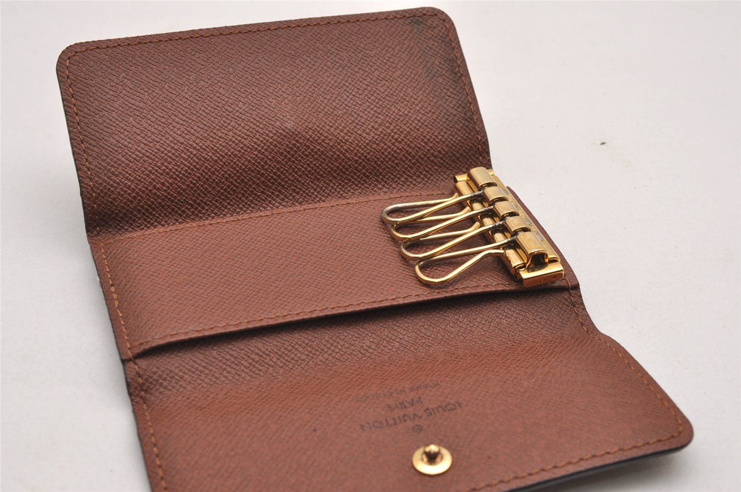 Authentic Louis Vuitton Monogram Multicles 4 Four Hooks Key Case M62631 LV 1478J
