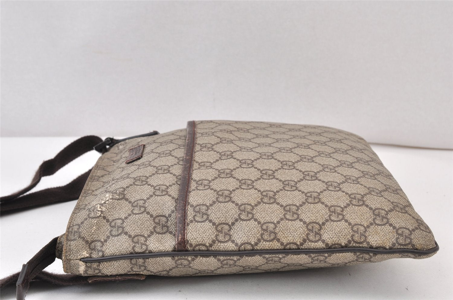 Authentic GUCCI Shoulder Cross Body Bag Purse GG PVC Leather 141626 Brown 1483K