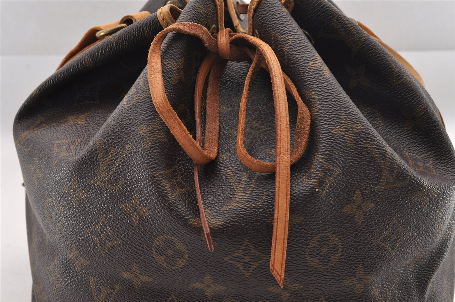 Authentic Louis Vuitton Monogram Petit Noe M42226 Shoulder Drawstring Bag 1484I