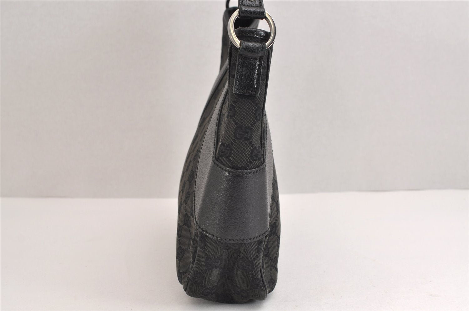 Authentic GUCCI Shoulder Hand Bag Purse GG Canvas Leather 113012 Black 1498J