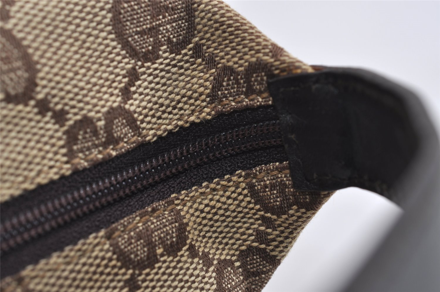 Authentic GUCCI Hand Bag Pouch Purse GG Canvas Leather 0391147 Brown 1501J