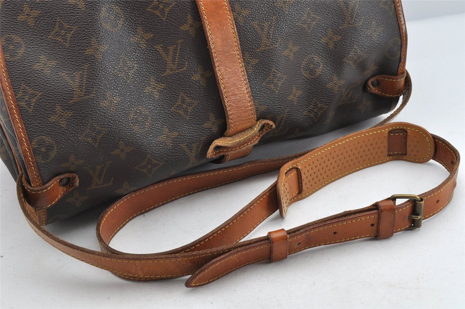 Authentic Louis Vuitton Monogram Saumur 35 Shoulder Cross Bag M42254 LV 1503K