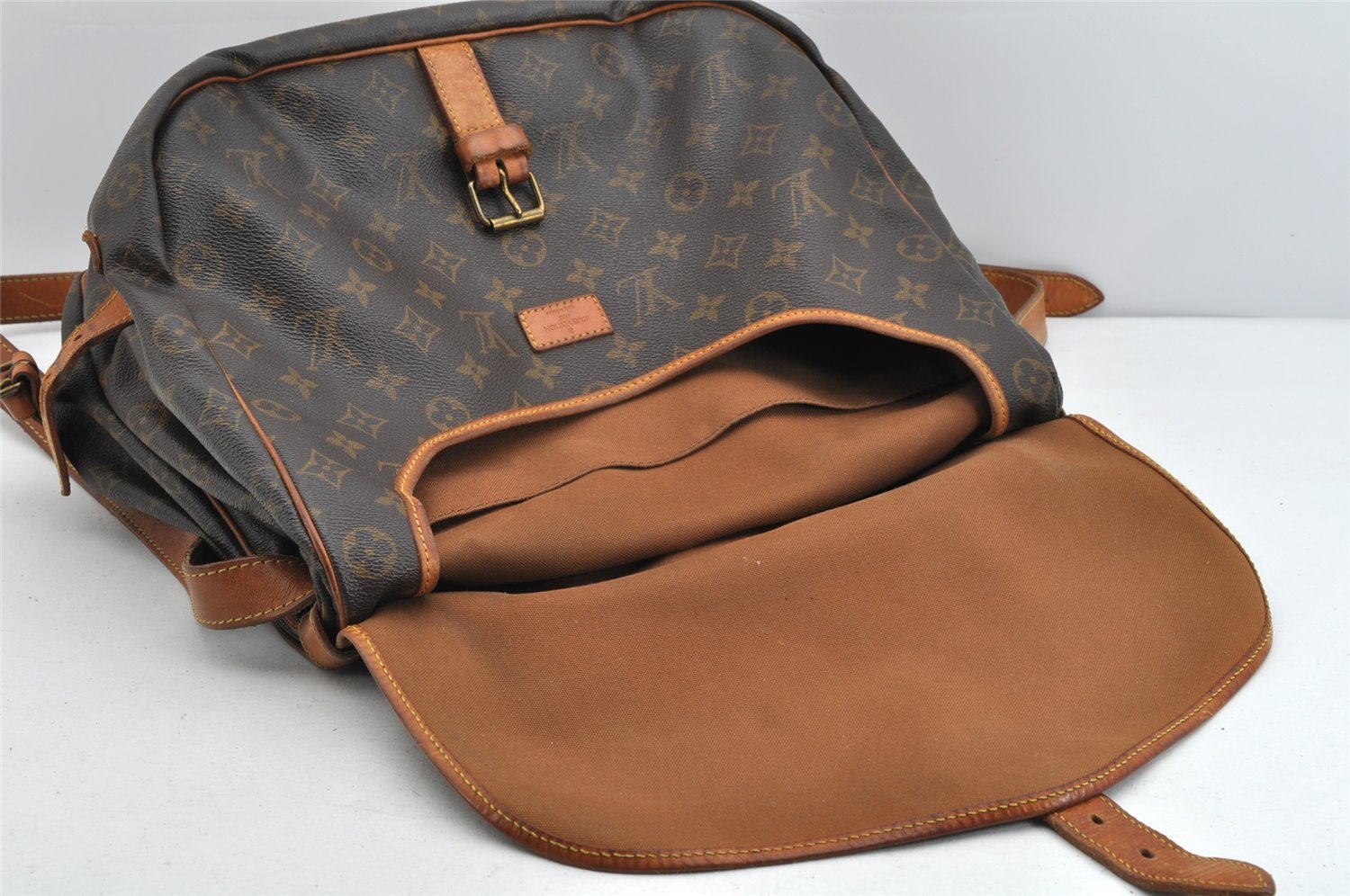 Authentic Louis Vuitton Monogram Saumur 35 Shoulder Cross Bag M42254 LV 1503K