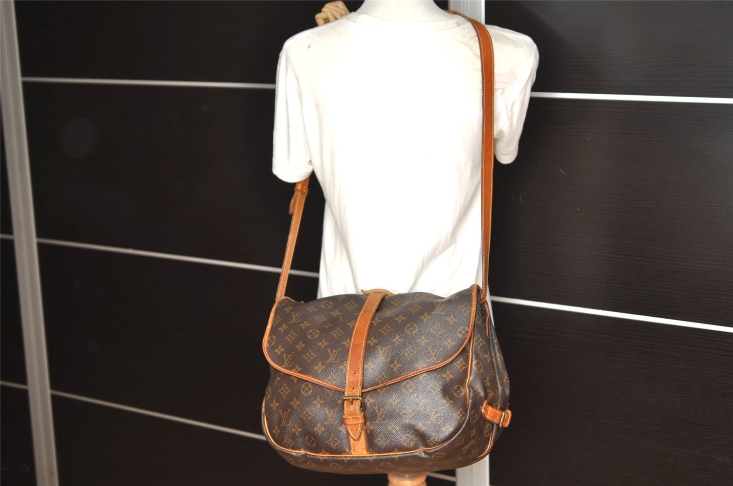 Authentic Louis Vuitton Monogram Saumur 35 Shoulder Cross Bag M42254 LV 1503K