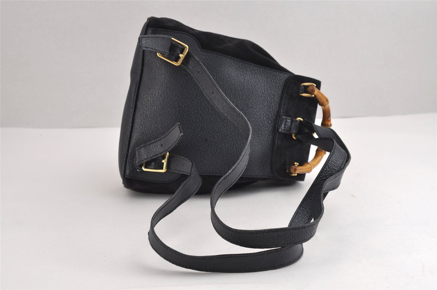 Authentic GUCCI Bamboo Drawstring Backpack Purse Suede Leather Navy Blue 1505J