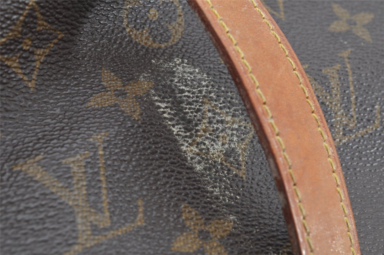 Authentic Louis Vuitton Monogram Saumur 30 Shoulder Cross Bag M42256 LV 1506K