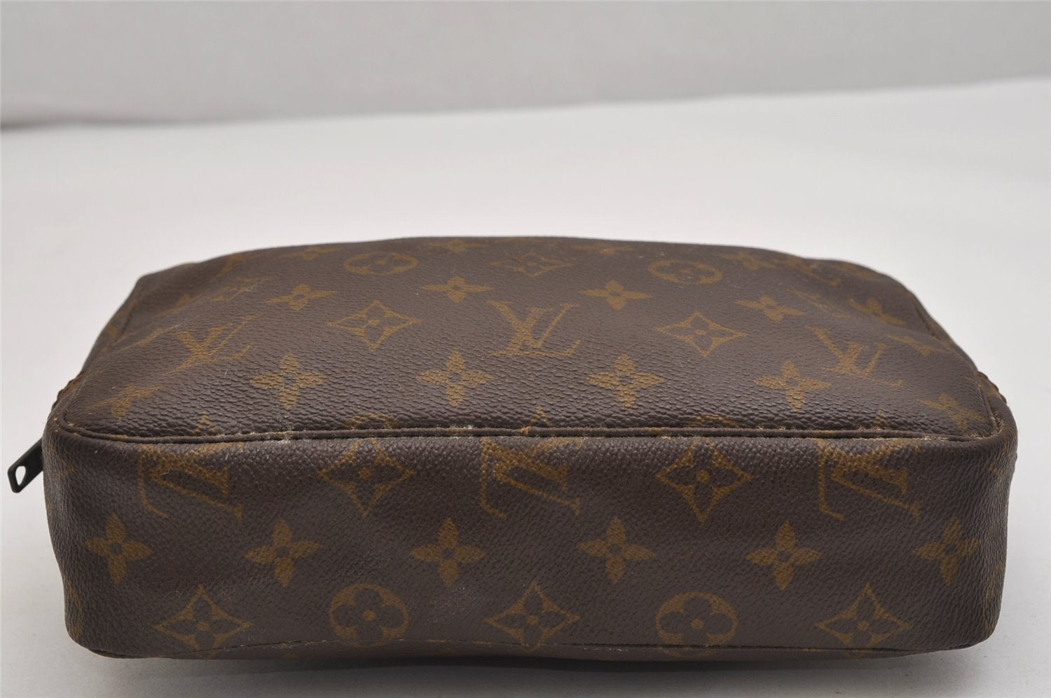 Auth Louis Vuitton Monogram Trousse Toilette 23 Clutch Hand Bag Old Model 1508K
