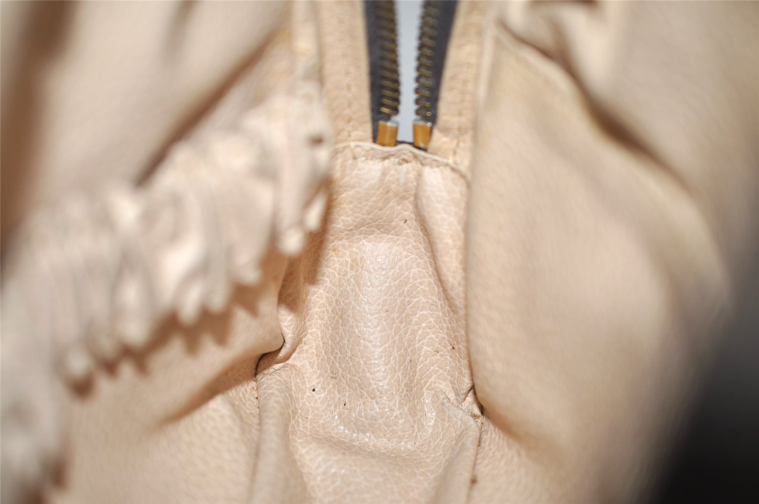 Auth Louis Vuitton Monogram Trousse Toilette 23 Clutch Hand Bag Old Model 1508K