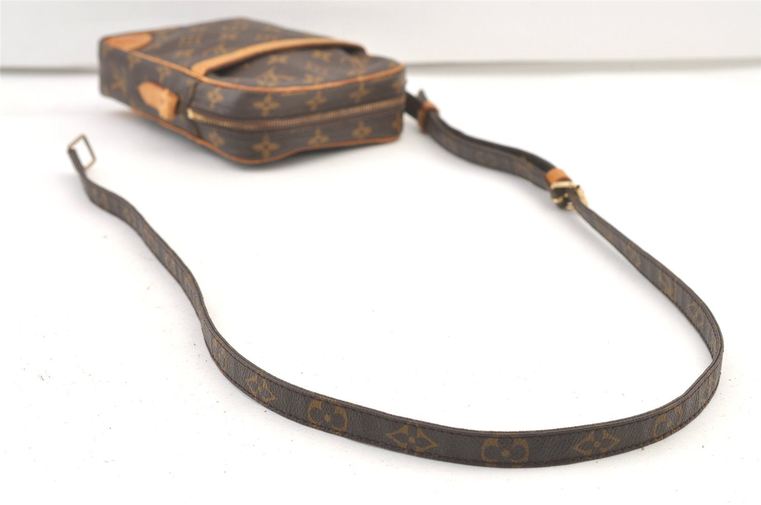 Authentic Louis Vuitton Monogram Danube Shoulder Crossbody Bag M45266 Junk 1510K