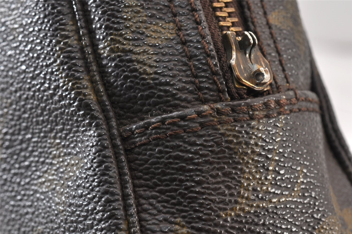 Auth Louis Vuitton Monogram Trousse Toilette 23 Clutch Bag M47524 LV Junk 1511K