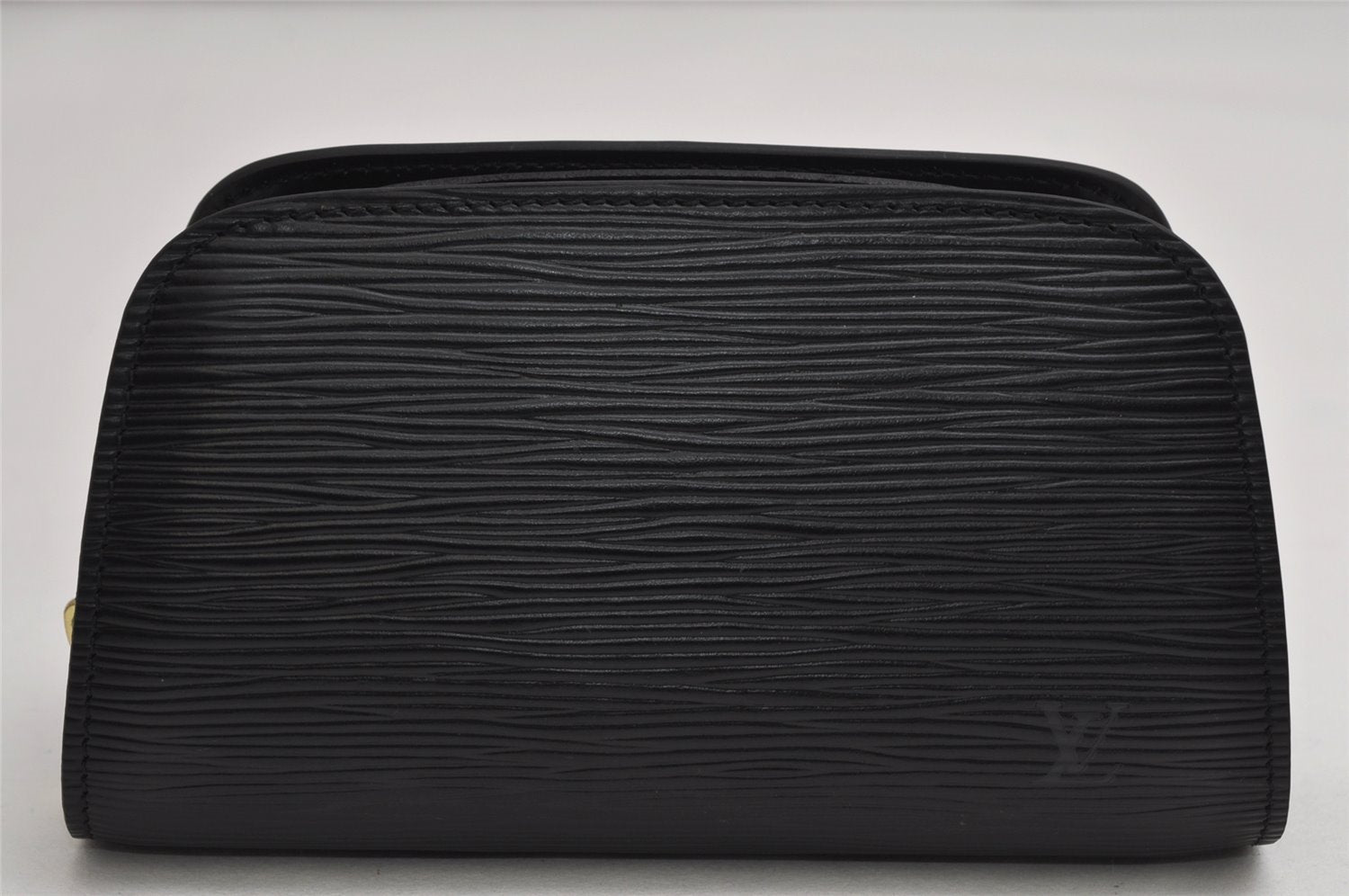Authentic Louis Vuitton Epi Dauphine Cosmetic Pouch Black M48442 LV 1517K