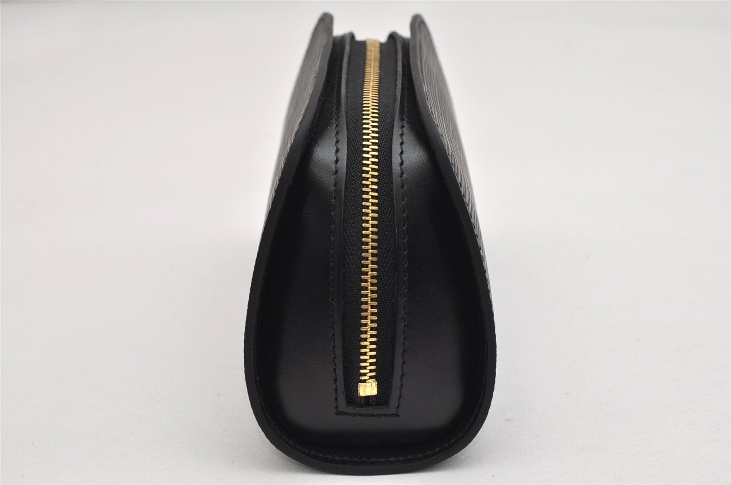 Authentic Louis Vuitton Epi Dauphine Cosmetic Pouch Black M48442 LV 1517K