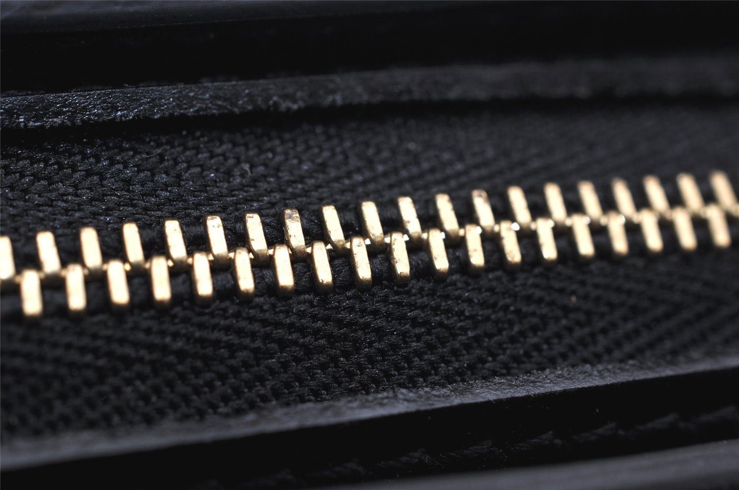 Authentic Louis Vuitton Epi Dauphine Cosmetic Pouch Black M48442 LV 1517K