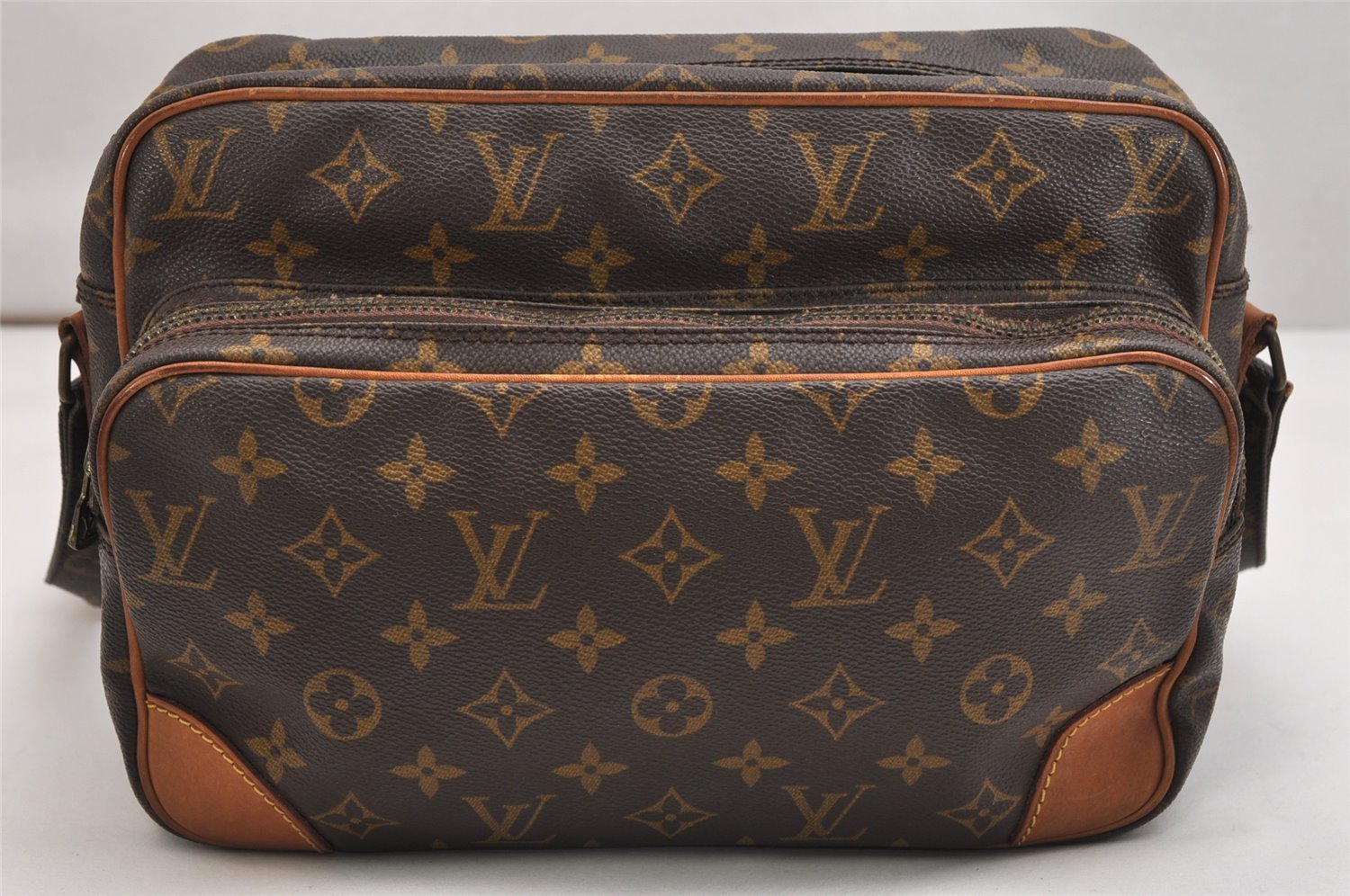 Authentic Louis Vuitton Monogram Nile Shoulder Cross Body Bag M45244 LV 1520K