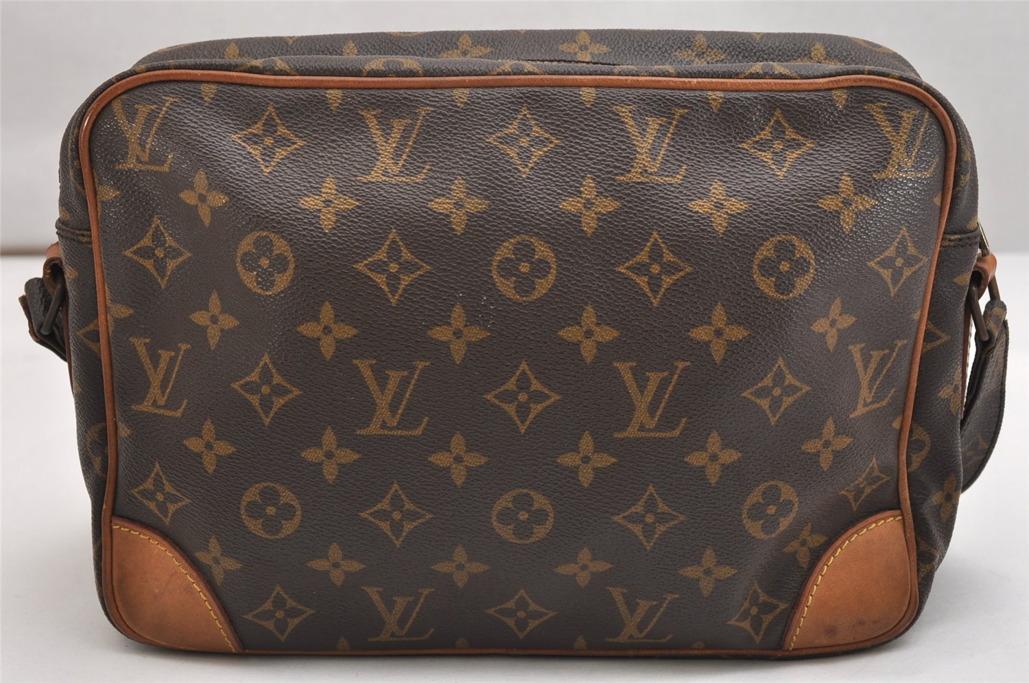 Authentic Louis Vuitton Monogram Nile Shoulder Cross Body Bag M45244 LV 1520K