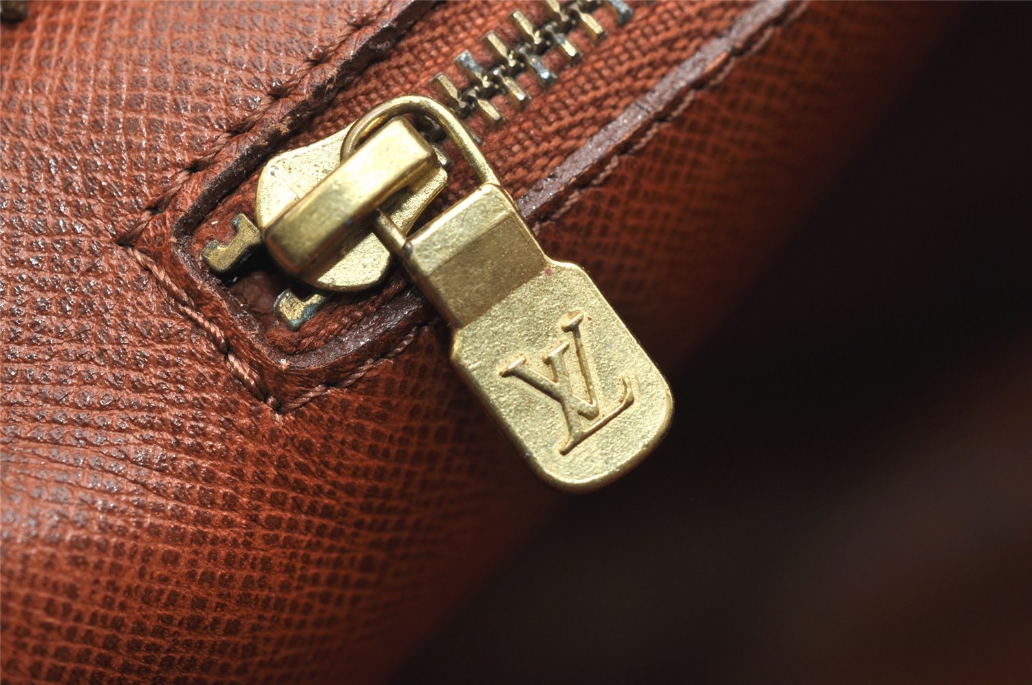 Authentic Louis Vuitton Monogram Nile Shoulder Cross Body Bag M45244 LV 1520K