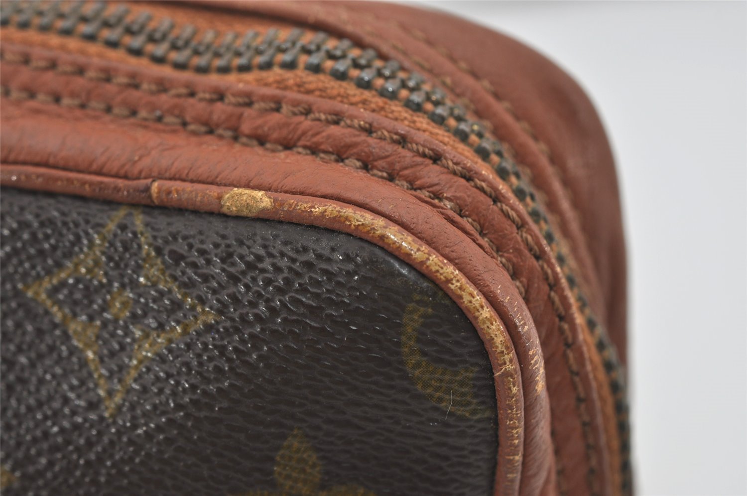 Authentic Louis Vuitton Monogram Pochette Sport Clutch Hand Bag Old Model 1521I