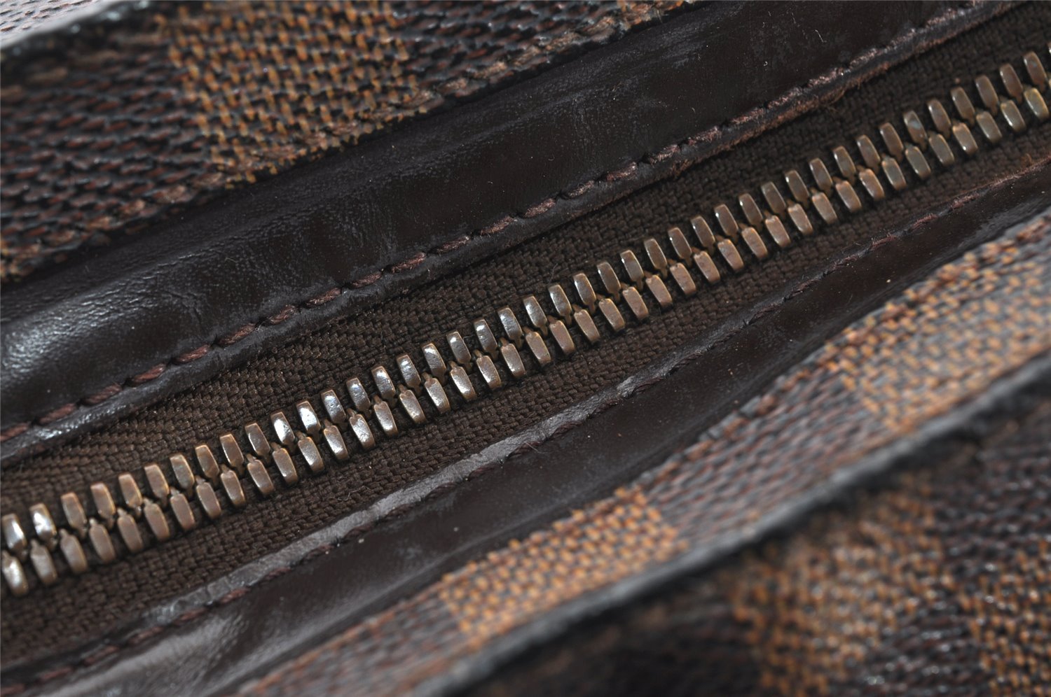 Authentic Louis Vuitton Damier Chelsea Shoulder Tote Bag N51119 LV 1523I