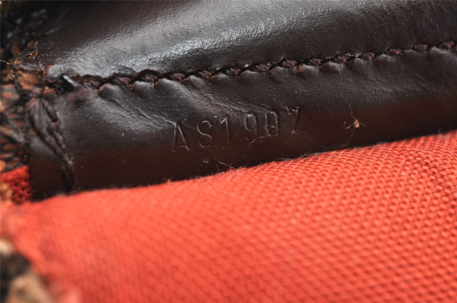 Authentic Louis Vuitton Damier Chelsea Shoulder Tote Bag N51119 LV 1523I