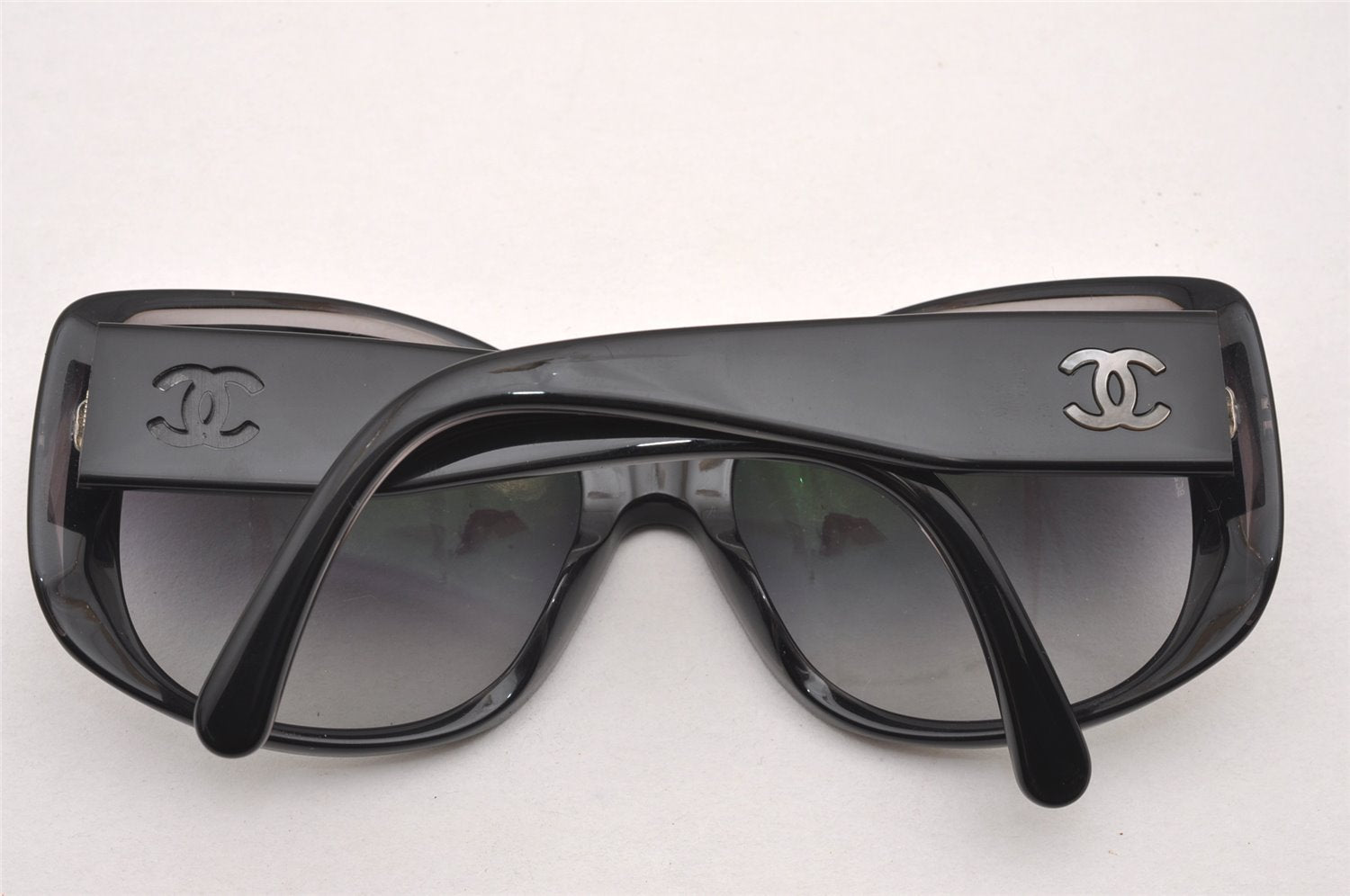 Authentic CHANEL Sunglasses CC Logos CoCo Mark Plastic 5227-H-A Black 1526J