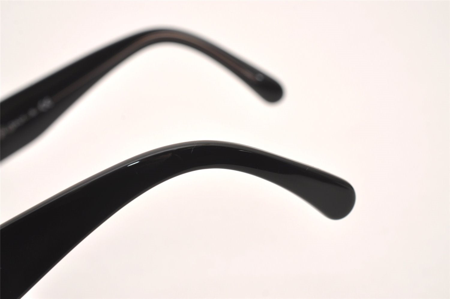 Authentic CHANEL Sunglasses CC Logos CoCo Mark Plastic 5227-H-A Black 1526J