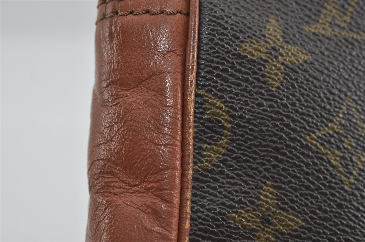 Authentic Louis Vuitton Monogram Shoulder Cross Body Bag Old Model LV 1528I