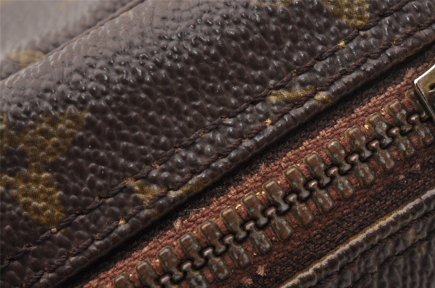 Auth Louis Vuitton Monogram Trousse Toilette 23 Clutch Bag M47524 LV Junk 1531I