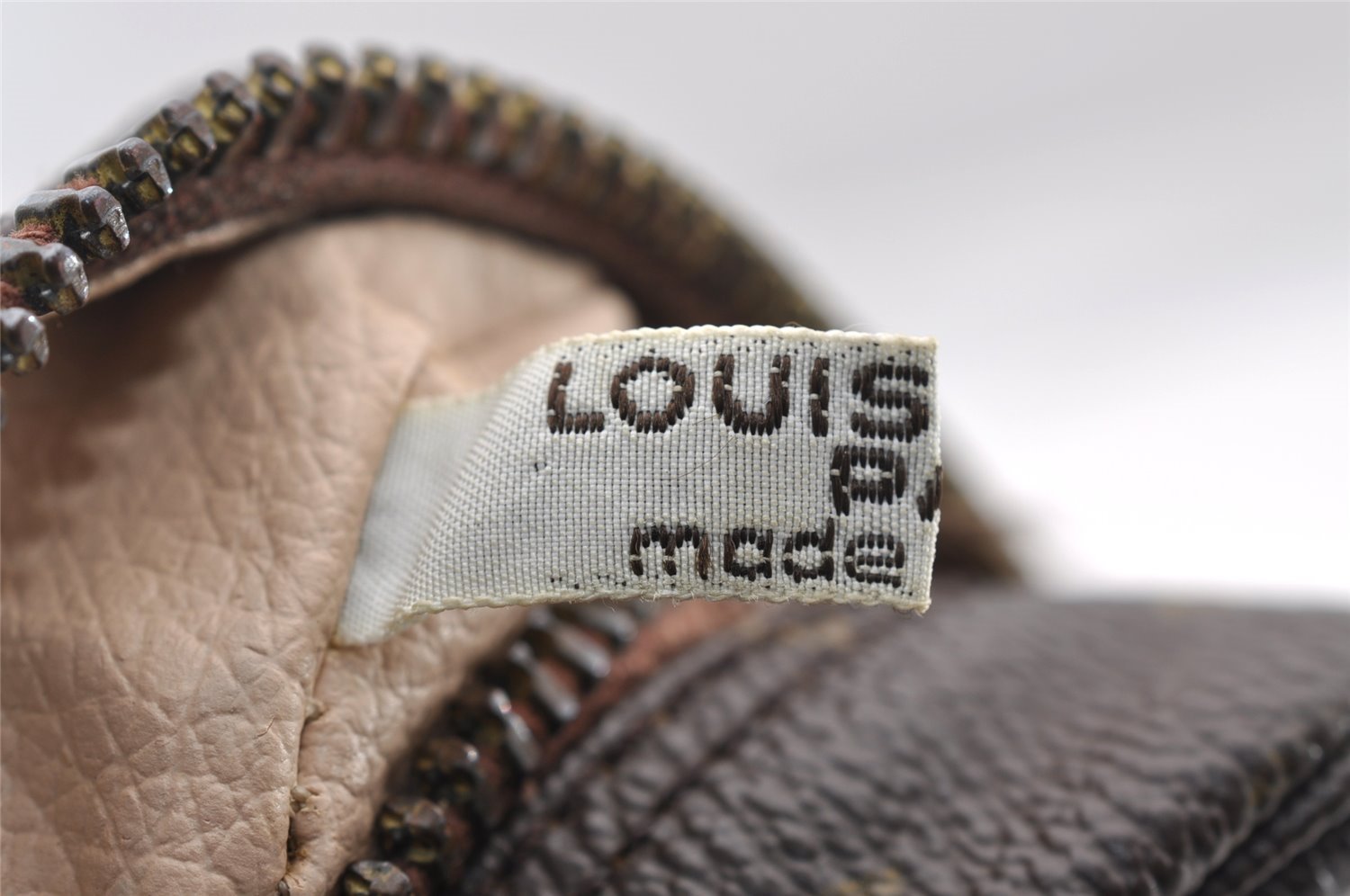 Auth Louis Vuitton Monogram Trousse Toilette 23 Clutch Bag M47524 LV Junk 1531I