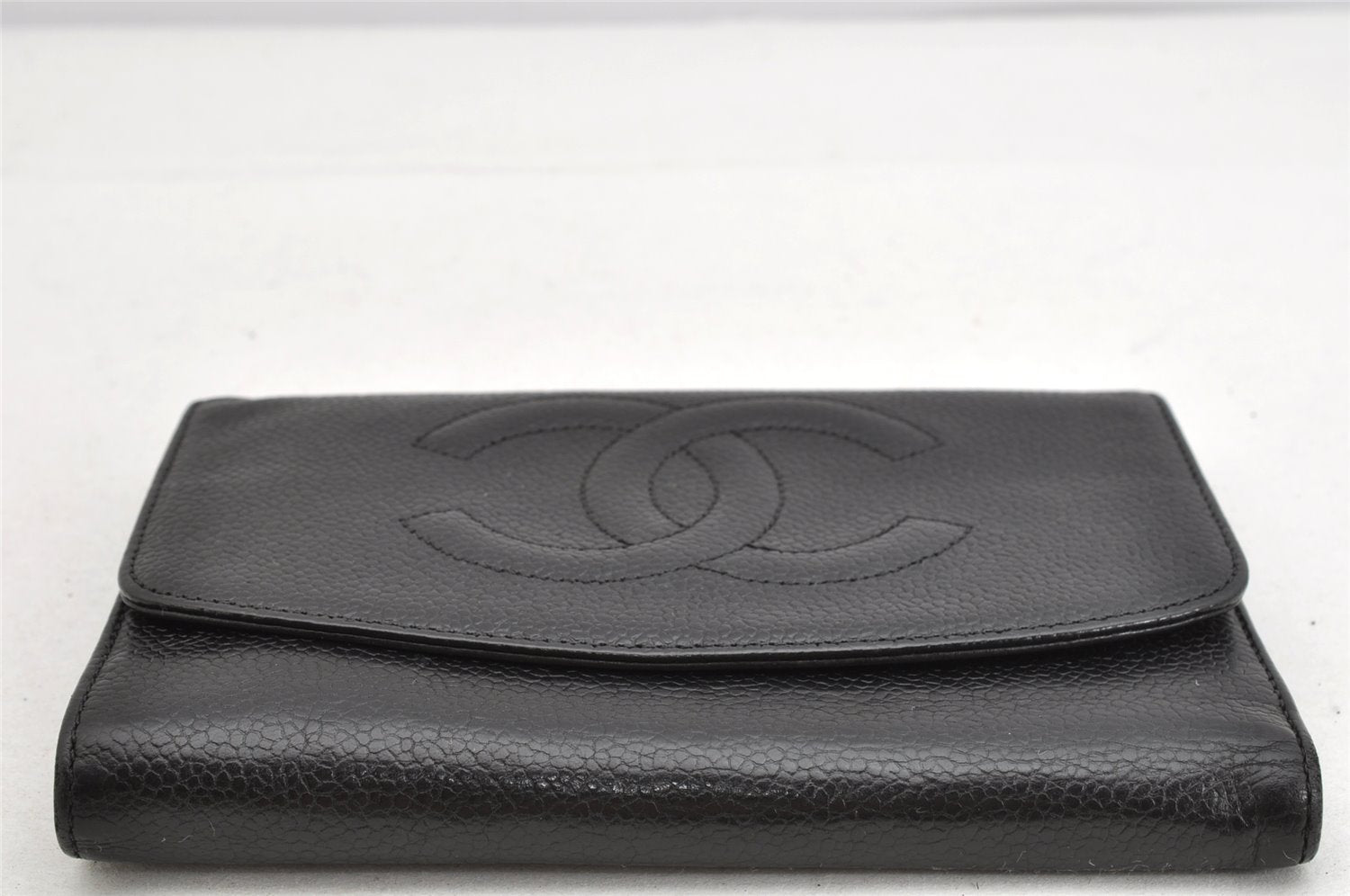 Authentic CHANEL Vintage Caviar Skin CC Logo Trifold Wallet Purse Black 1532K