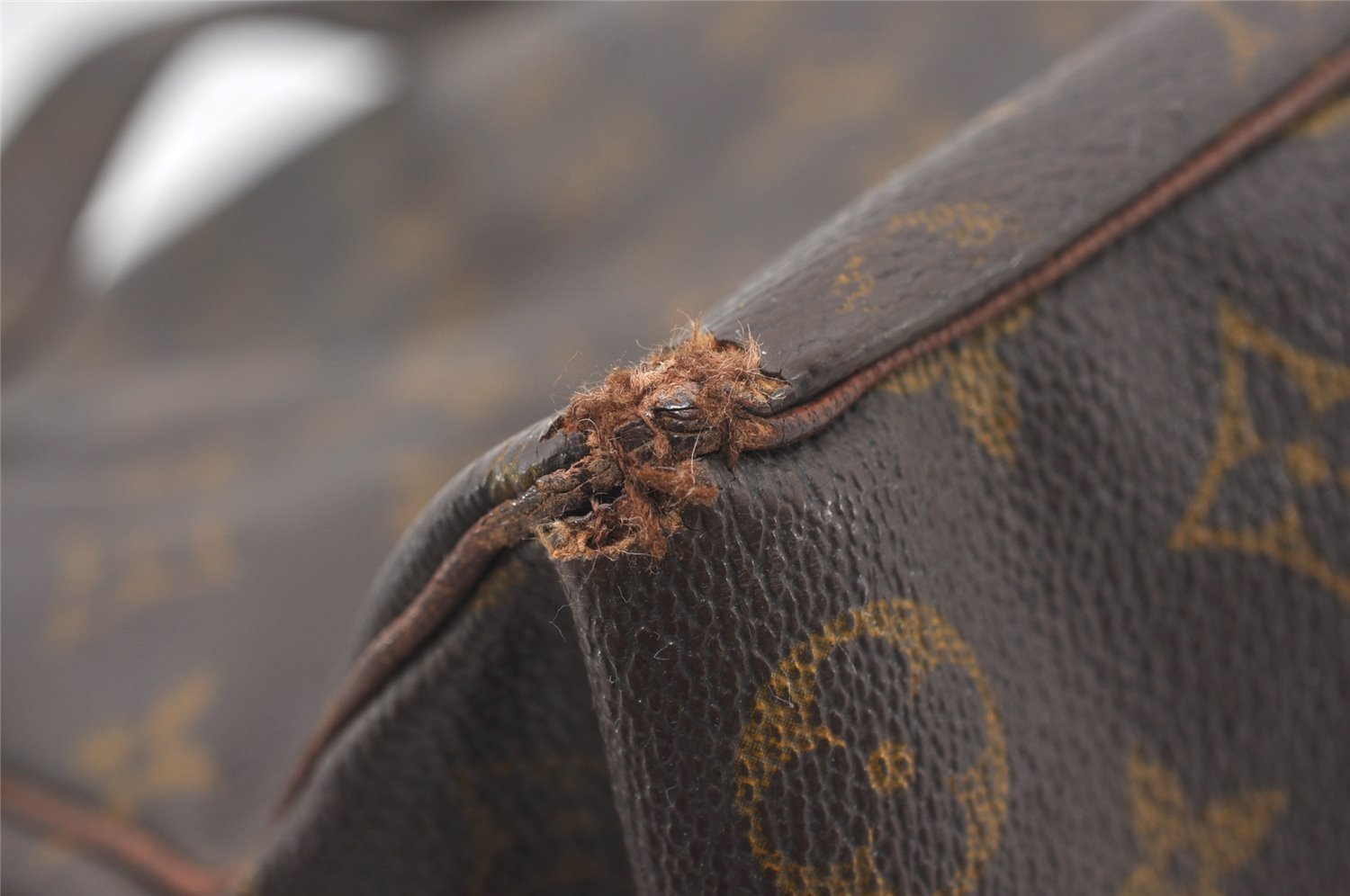 Authentic Louis Vuitton Monogram Marceau Shoulder Cross Body Bag Old Model 1533J