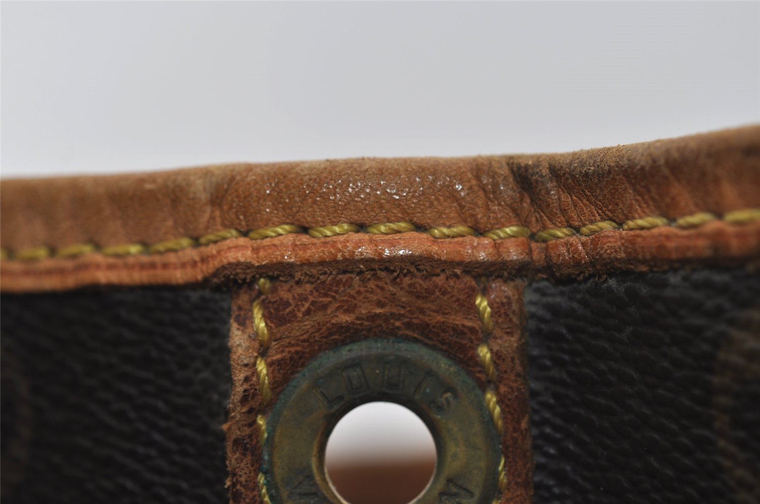 Authentic Louis Vuitton Monogram Noe Shoulder Drawstring Bag M42224 LV 1544I