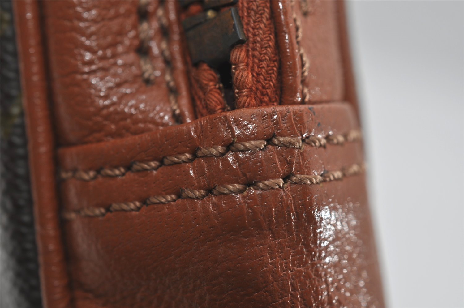 Authentic Louis Vuitton Monogram Shoulder Cross Body Bag Old Model LV 1545I