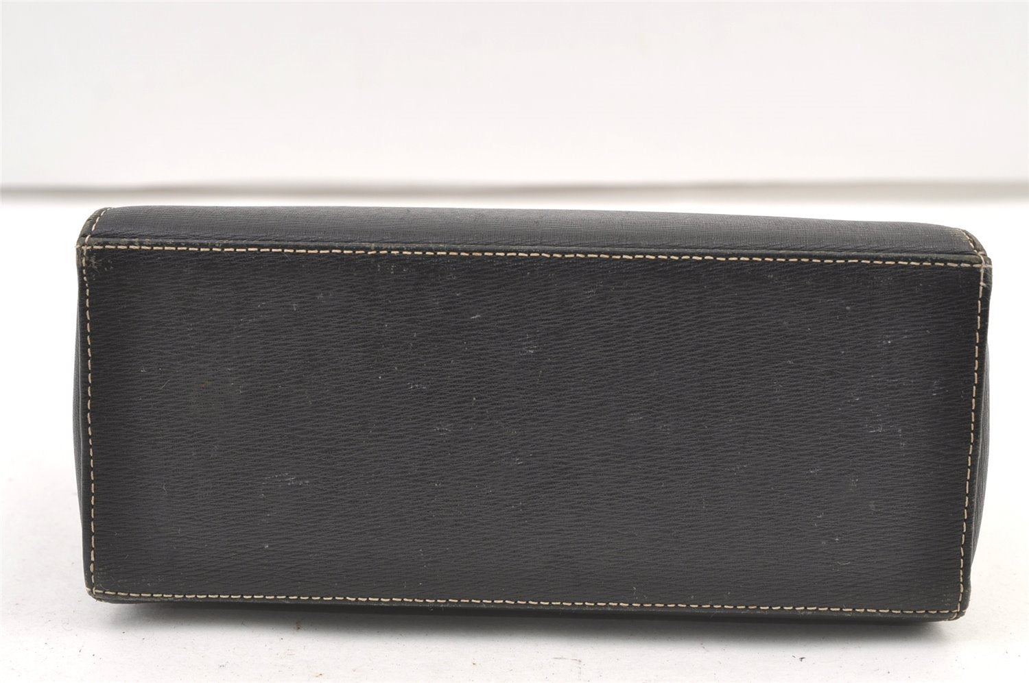 Authentic BURBERRY Vintage Leather Hand Bag Purse Black 1546K