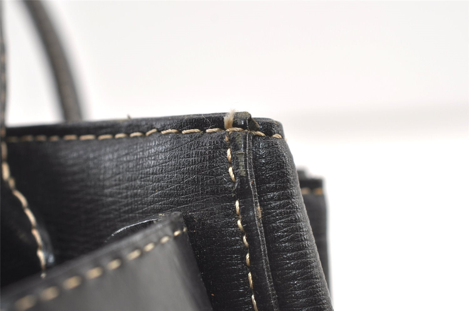 Authentic BURBERRY Vintage Leather Hand Bag Purse Black 1546K