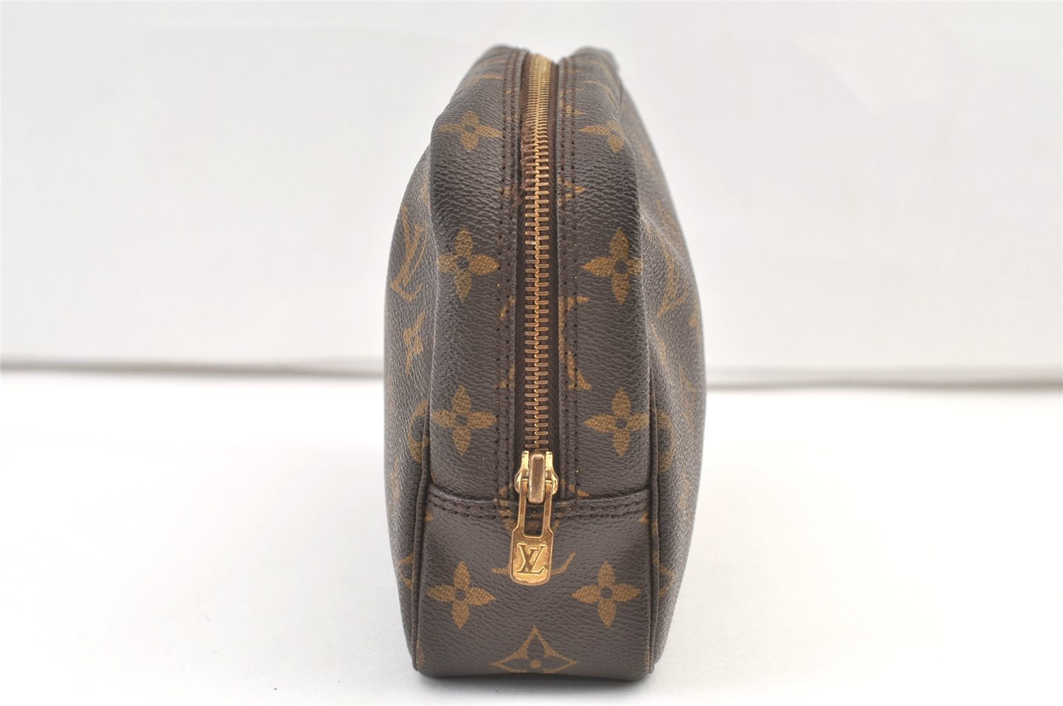 Auth Louis Vuitton Monogram Trousse Toilette 23 Clutch Hand Bag M47524 LV 1553K