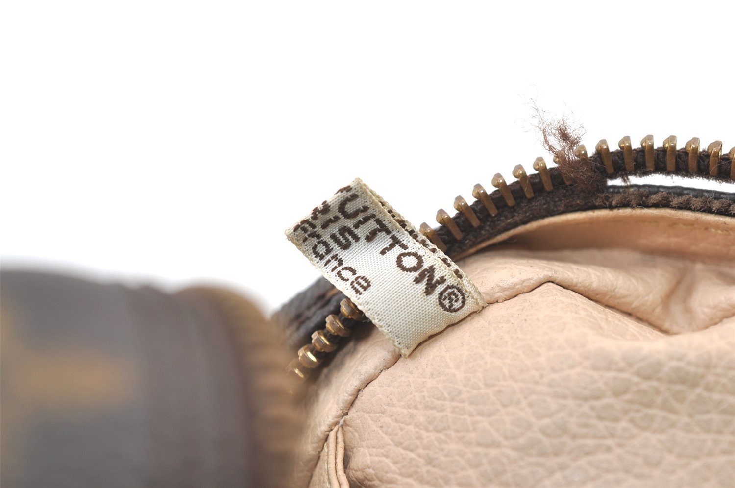 Auth Louis Vuitton Monogram Trousse Toilette 23 Clutch Hand Bag M47524 LV 1553K