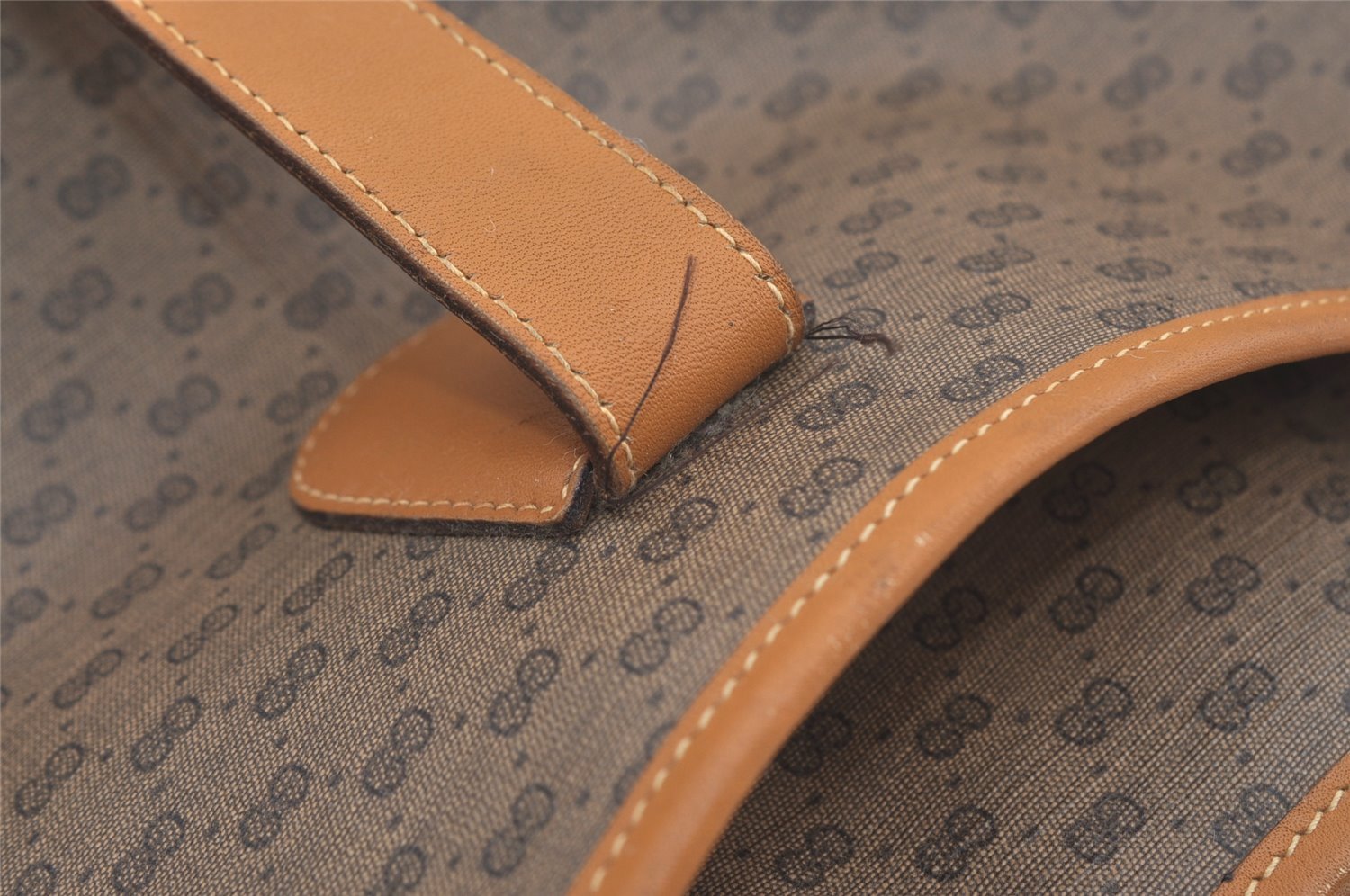 Authentic GUCCI Vintage Micro GG PVC Leather Shoulder Tote Bag Brown Junk 1555J