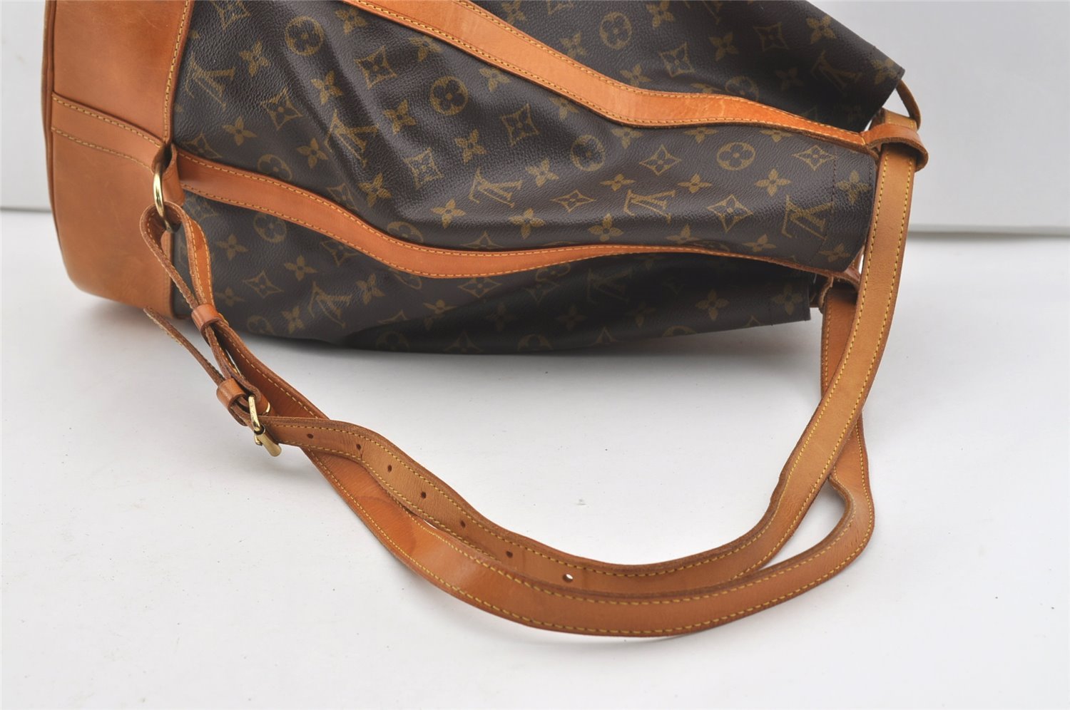Authentic Louis Vuitton Monogram Randonnee GM Shoulder Bag M42244 LV 1560J