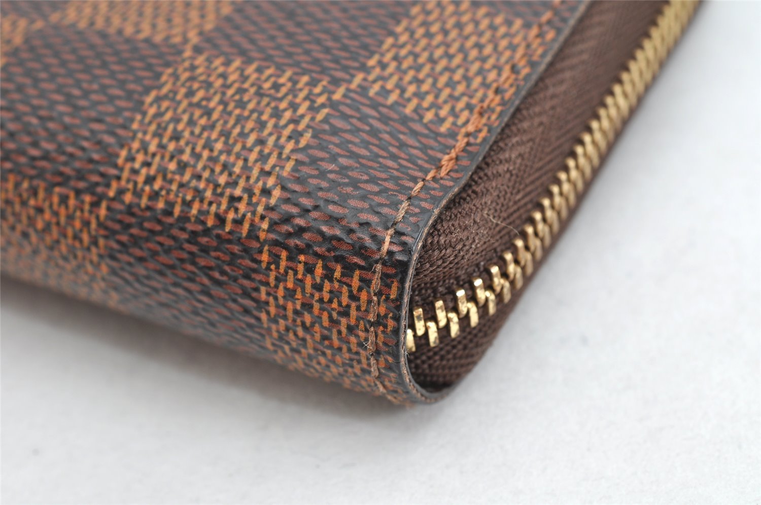 Authentic Louis Vuitton Damier Zippy Coin Purse Wallet N63070 LV 1563K