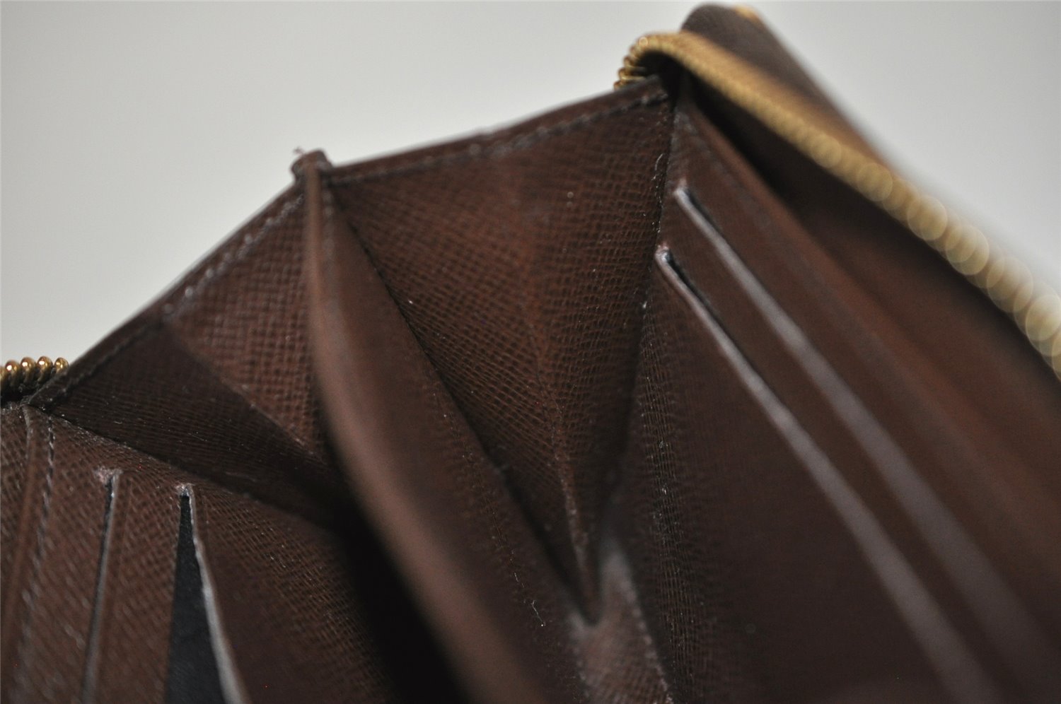Authentic Louis Vuitton Damier Zippy Coin Purse Wallet N63070 LV 1563K