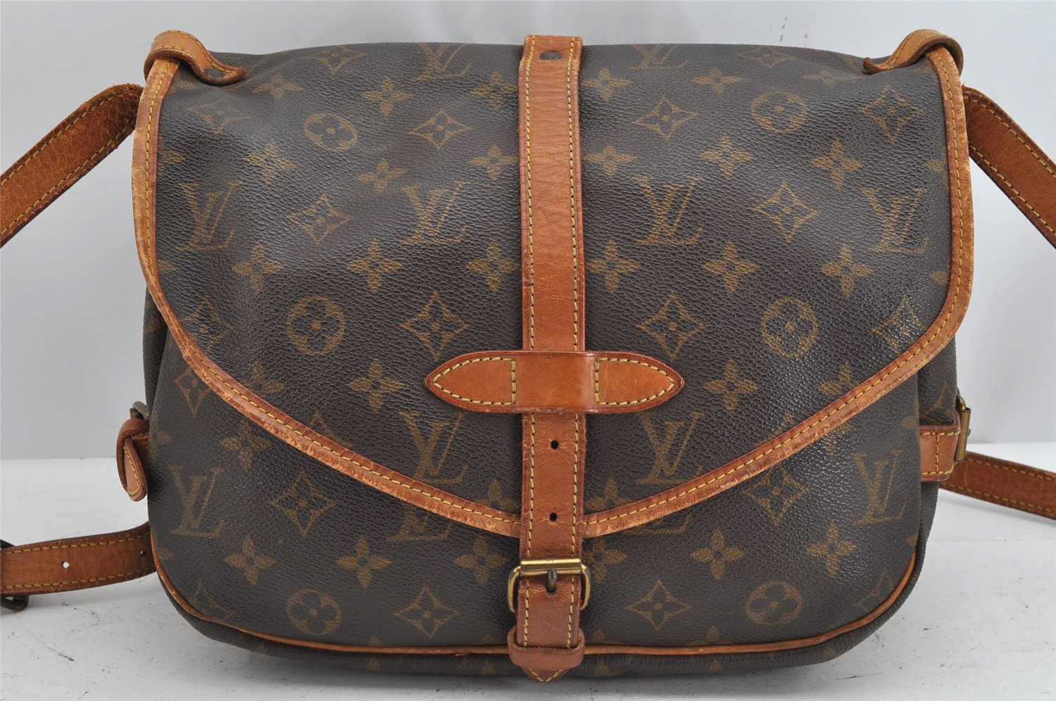 Authentic Louis Vuitton Monogram Saumur 30 Shoulder Cross Bag M42256 LV 1576K