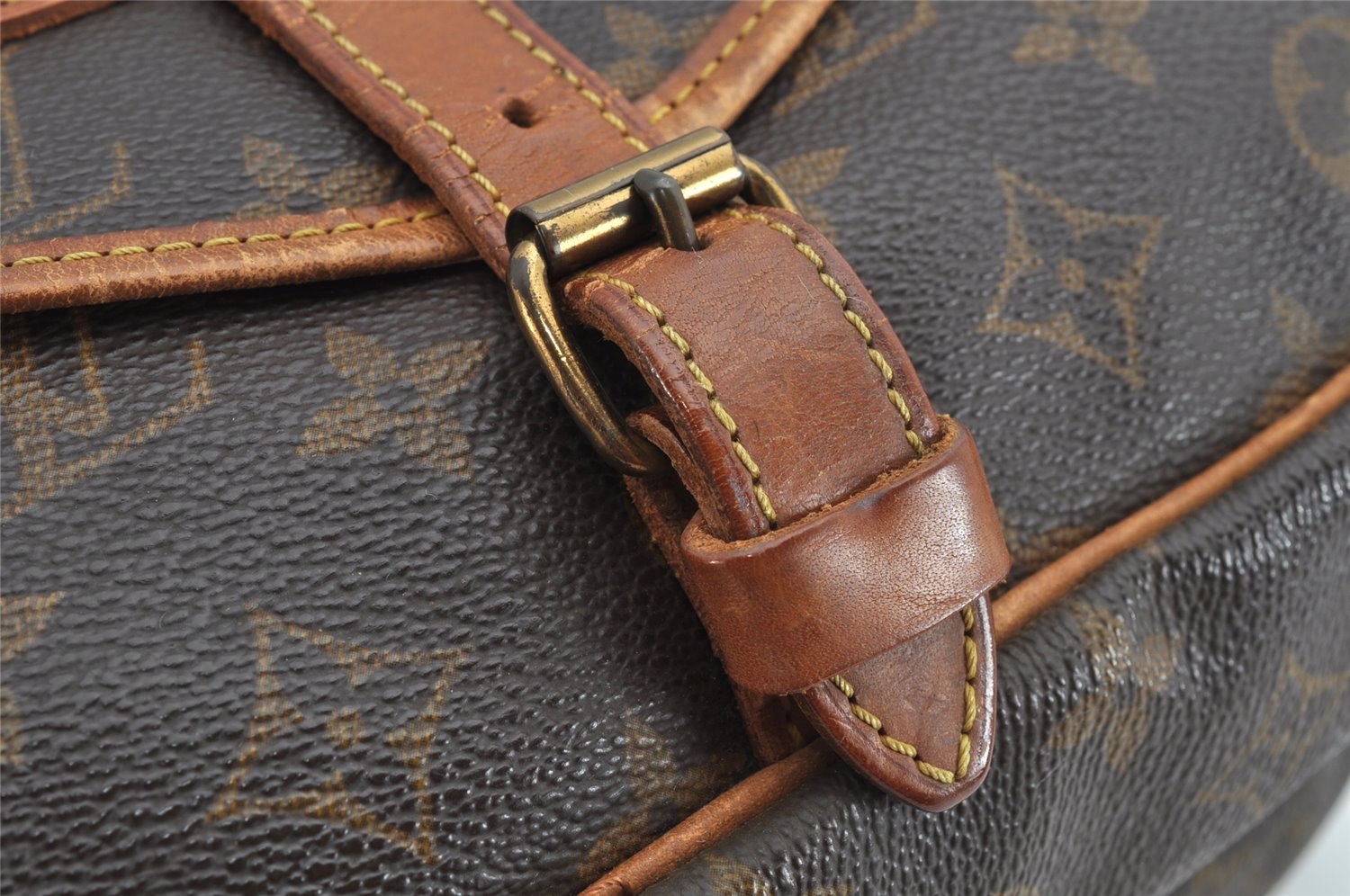 Authentic Louis Vuitton Monogram Saumur 30 Shoulder Cross Bag M42256 LV 1576K