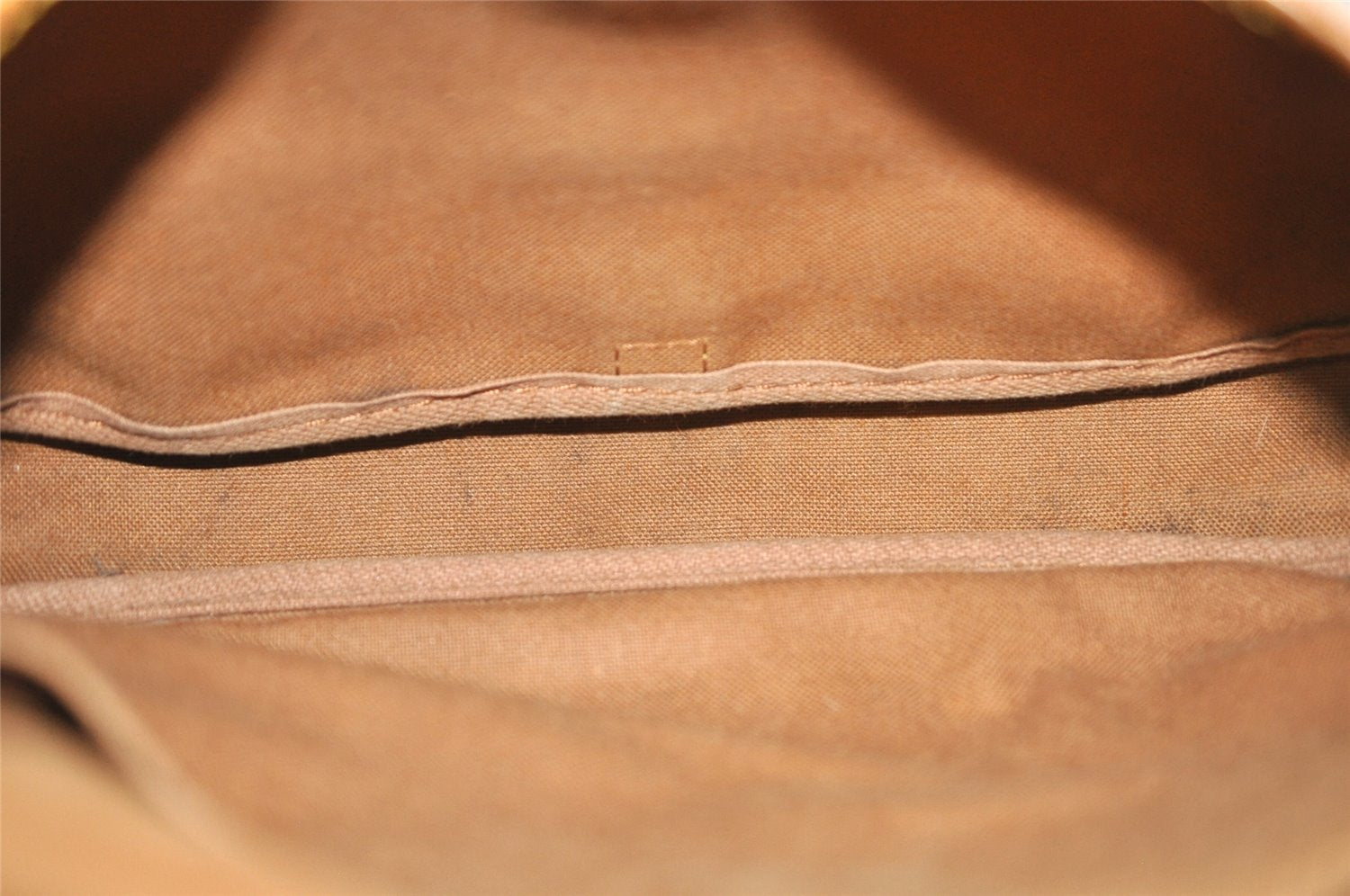 Authentic Louis Vuitton Monogram Saumur 30 Shoulder Cross Bag M42256 LV 1576K