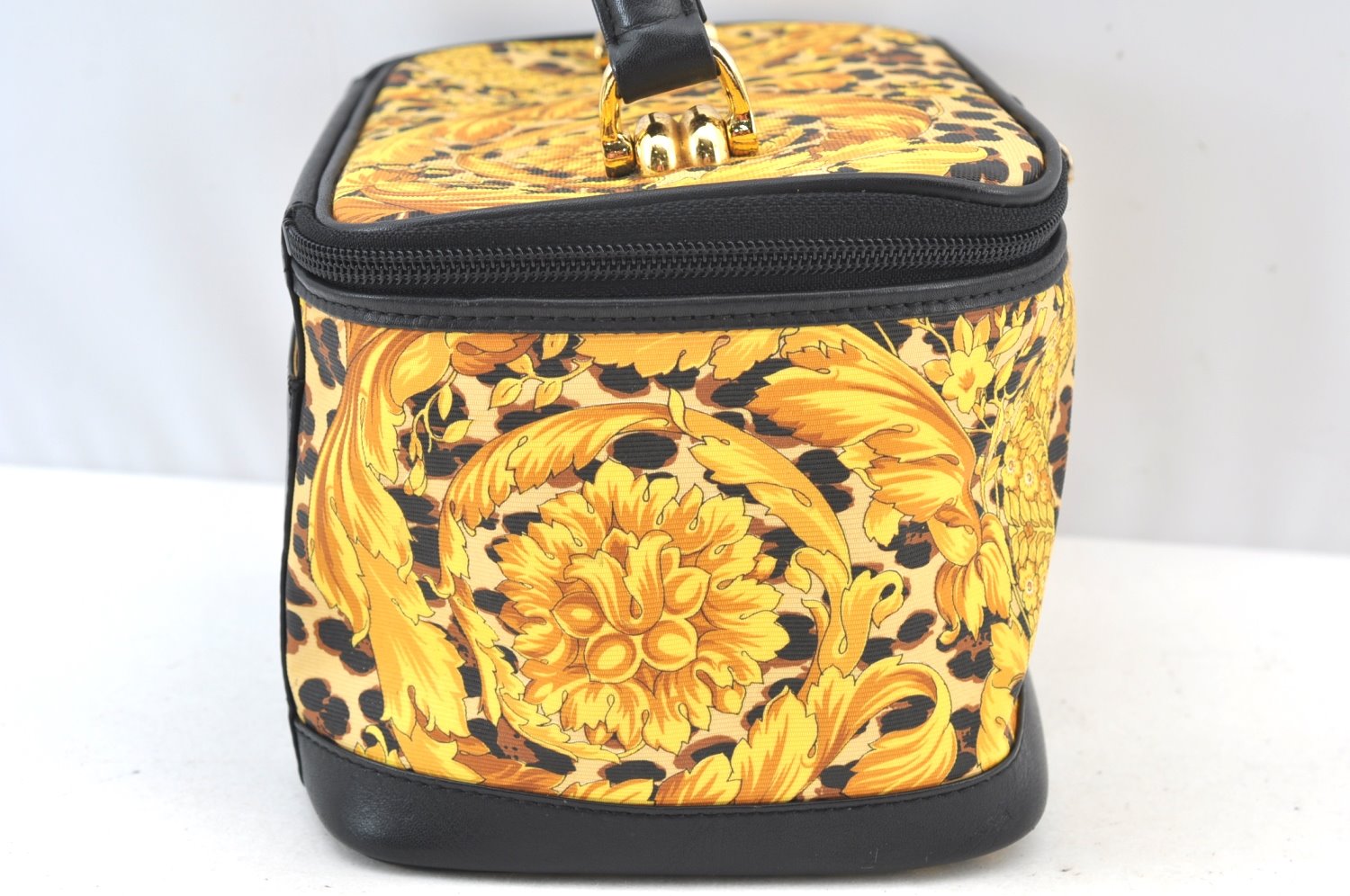 Authentic Gianni Versace Sunburst Flower Vanity Bag PVC Leather Yellow 1579I