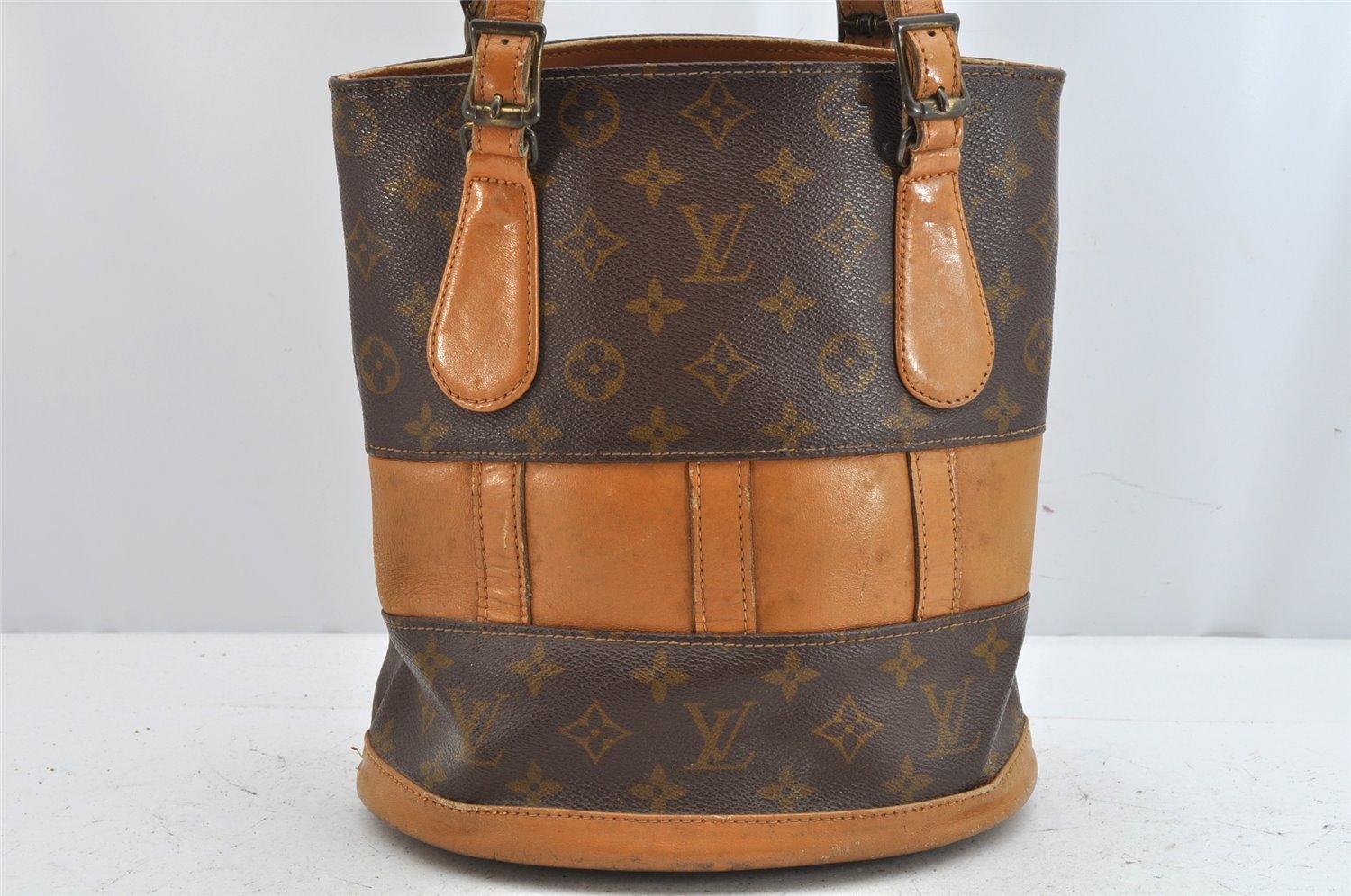 Authentic Louis Vuitton Monogram Bucket PM Shoulder Tote Bag USA Model LV 1579K