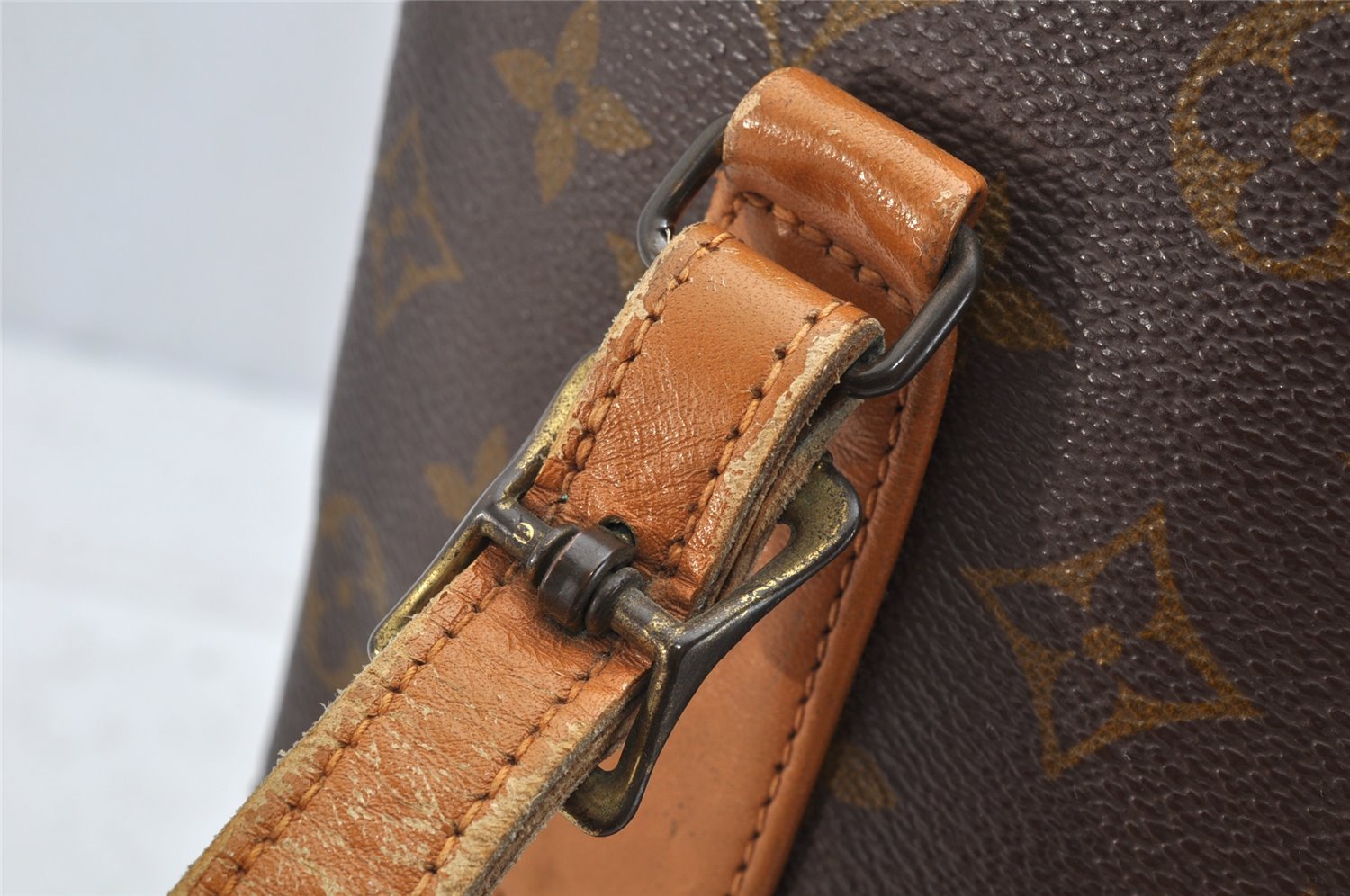 Authentic Louis Vuitton Monogram Bucket PM Shoulder Tote Bag USA Model LV 1579K